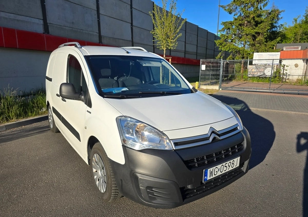 Citroen Berlingo cena 18450 przebieg: 439000, rok produkcji 2016 z Warszawa małe 67